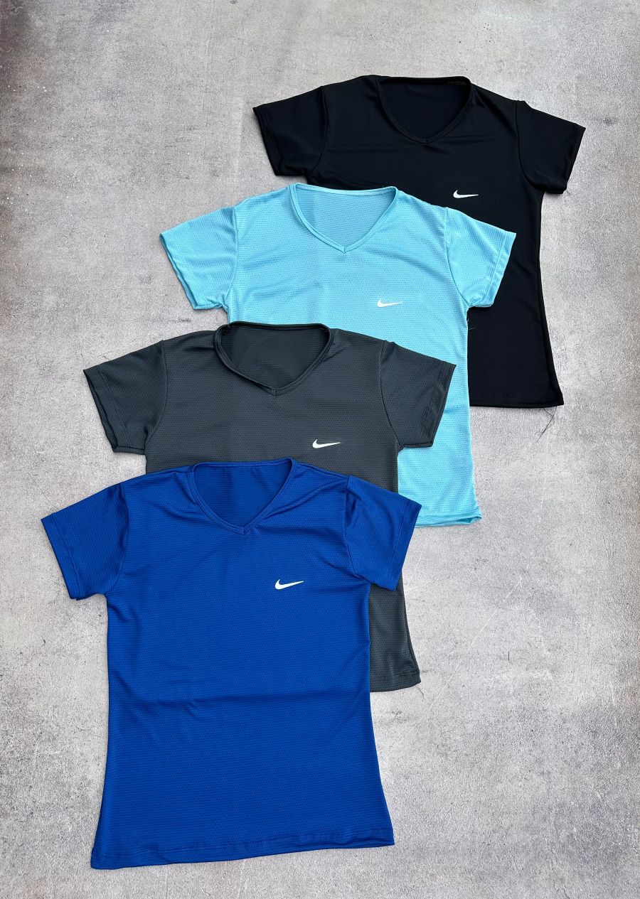Remeras deportivas cuello V