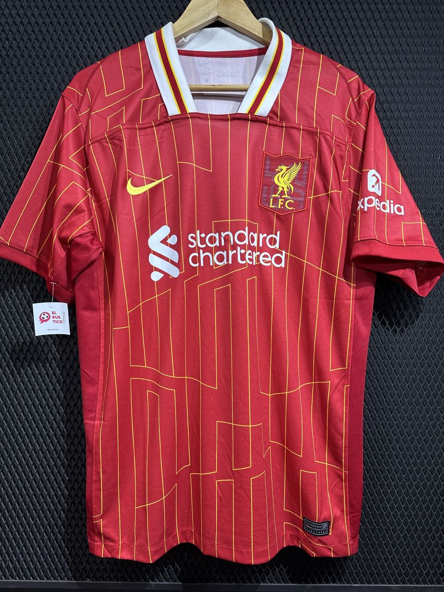 Camiseta Versión hincha Liverpool 25/26